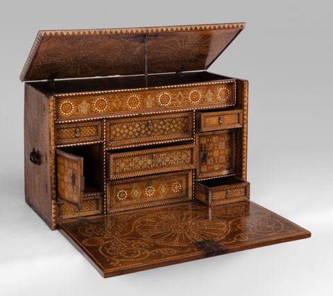 Writing Cabinet (Escritorio)