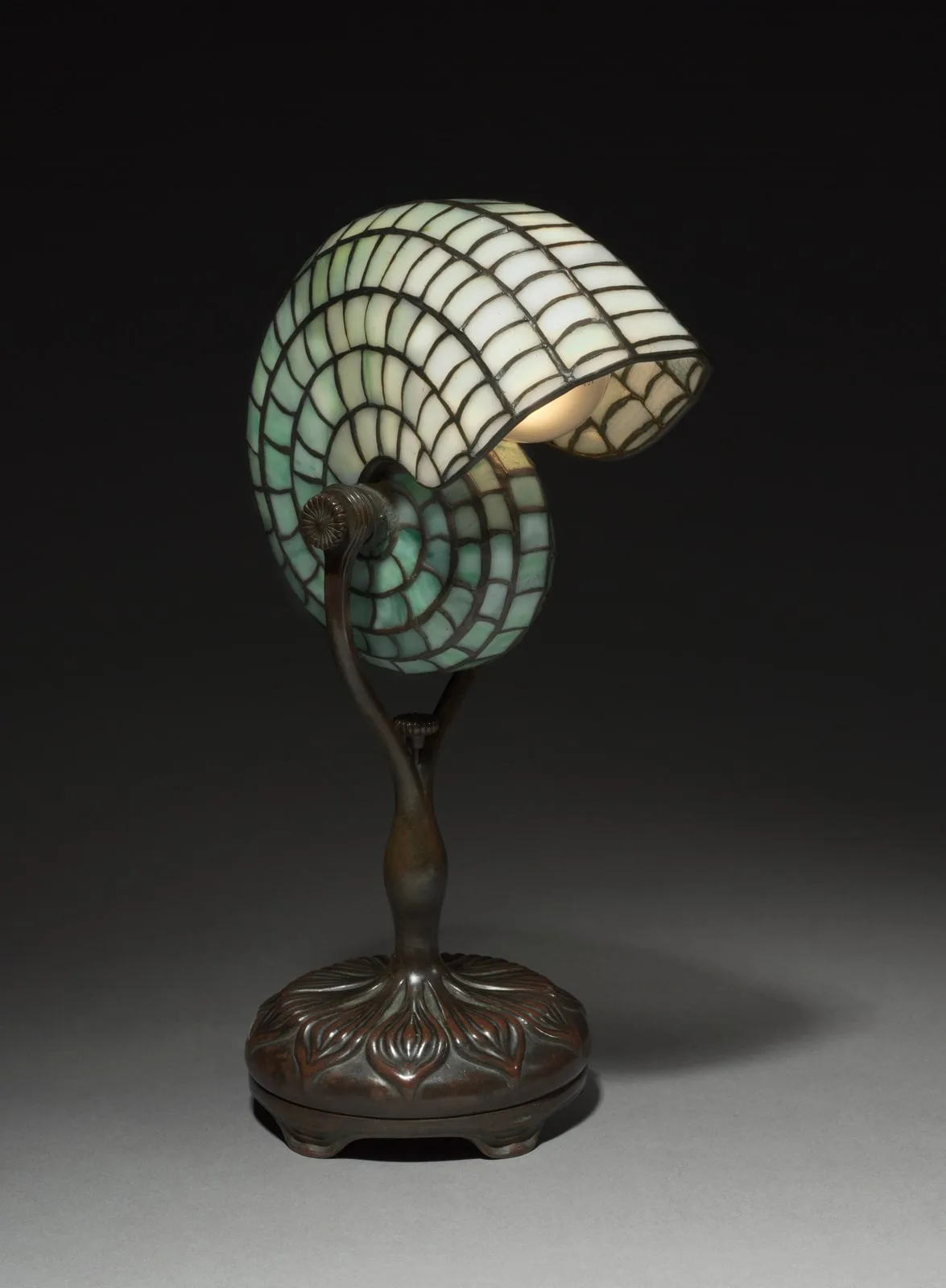 Nautilus Reading Lamp