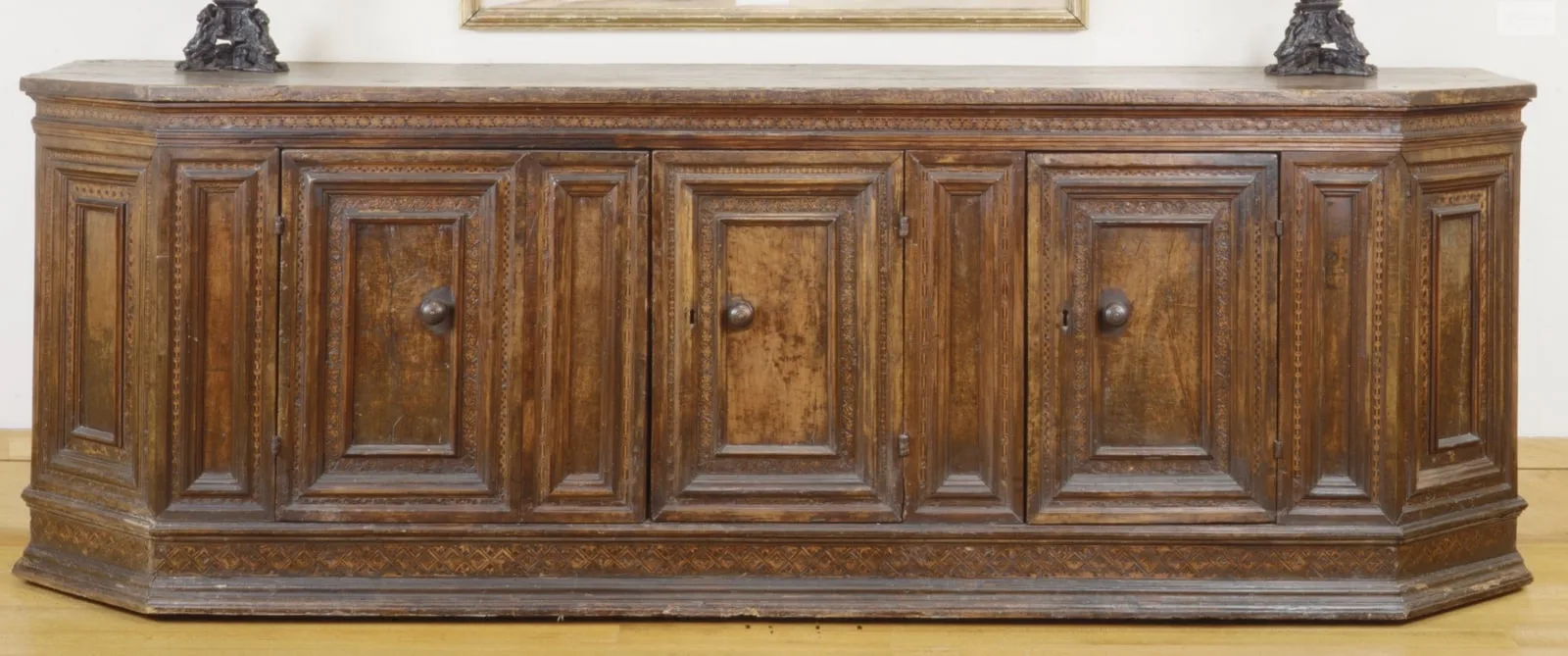 Cupboard (credenza)