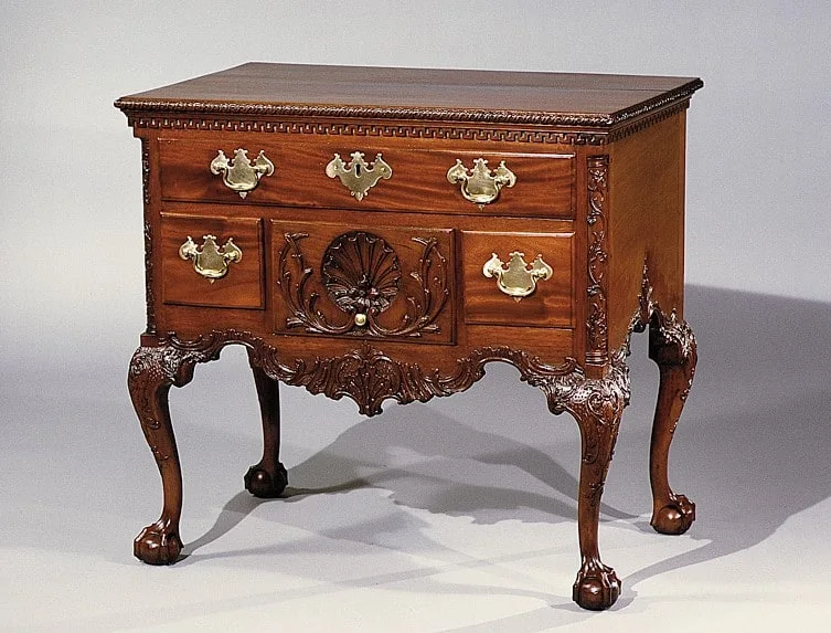 Dressing table