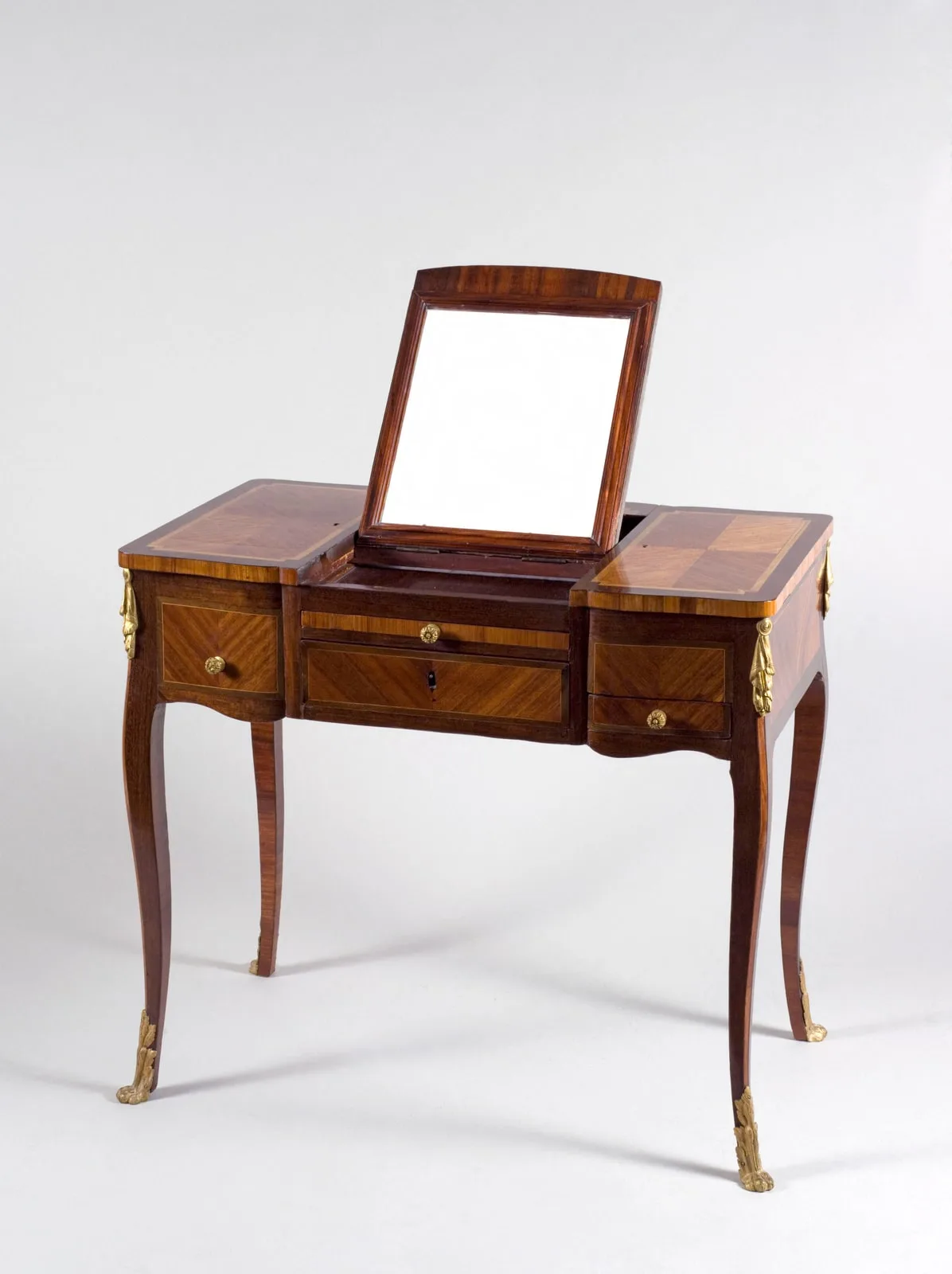 Table de toilette