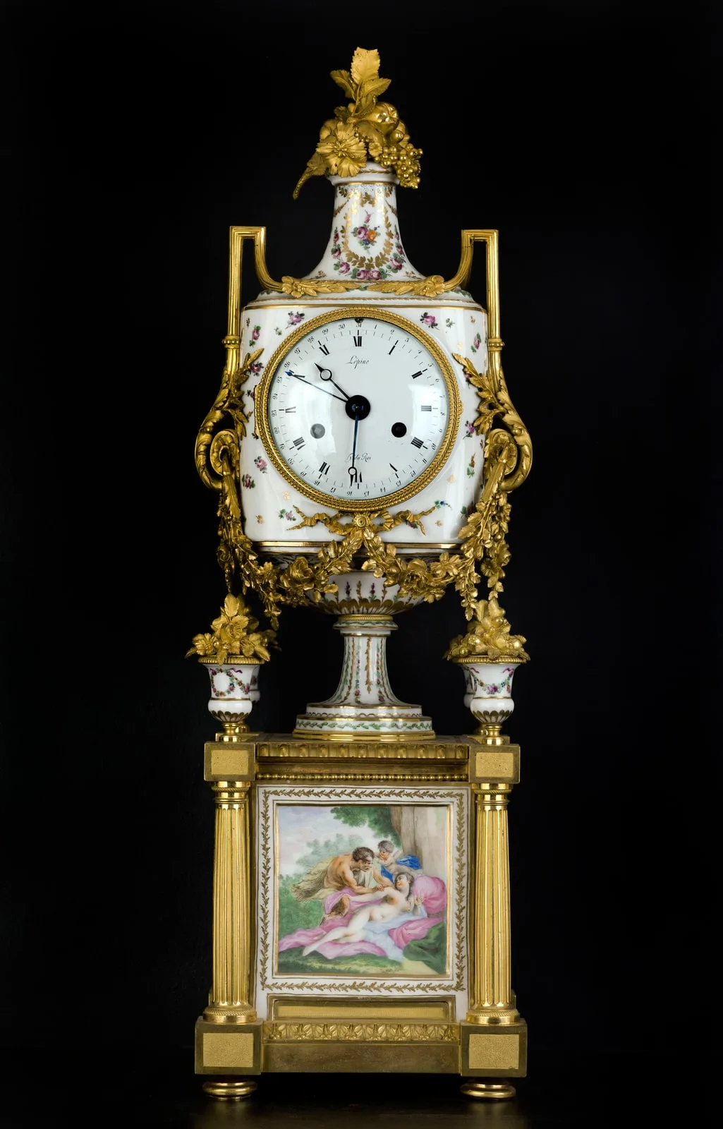 Pendule en forme de jardinière