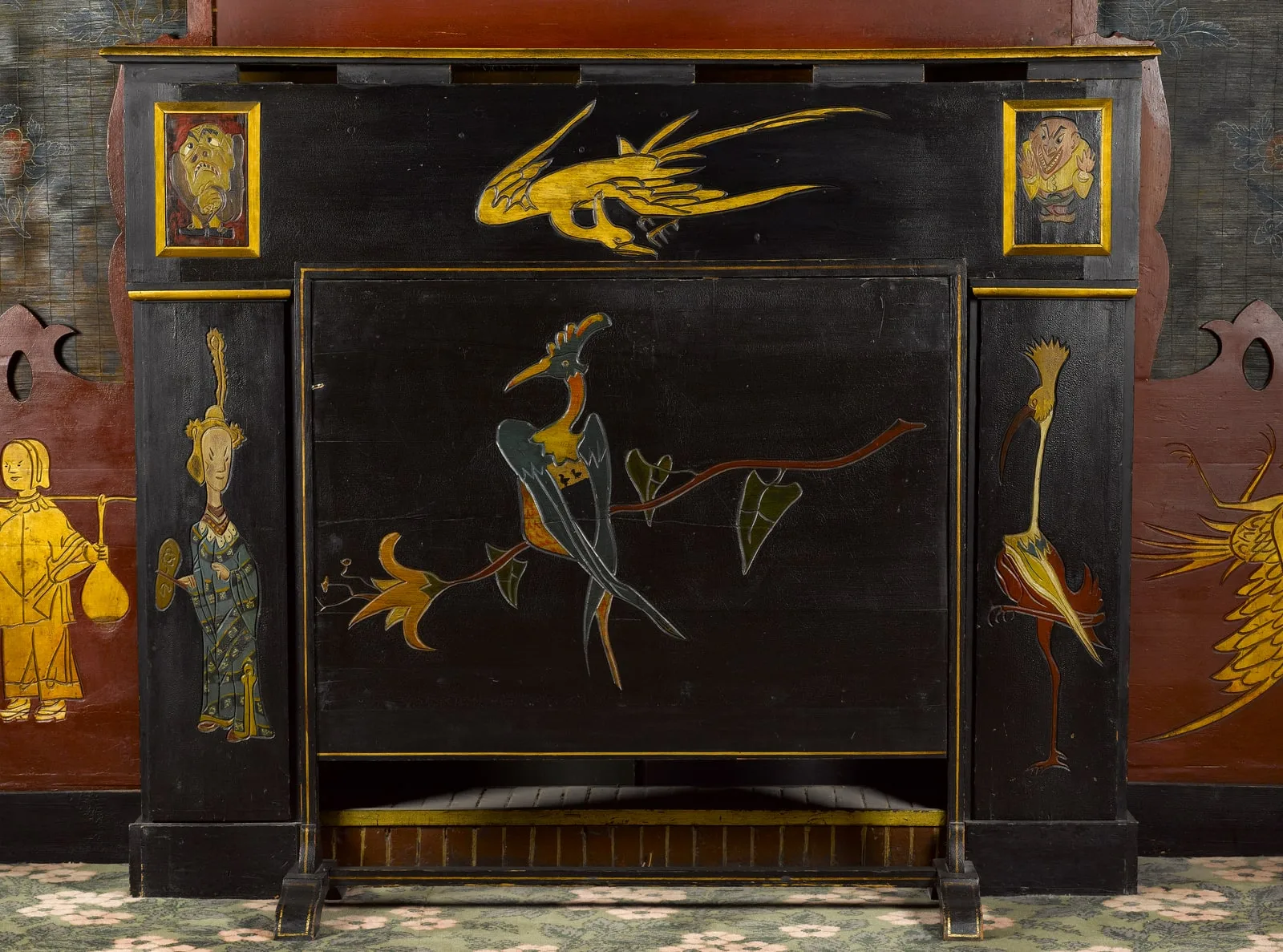 Petite cheminée ornée de cinq panneaux,  dite "cheminée du haut"