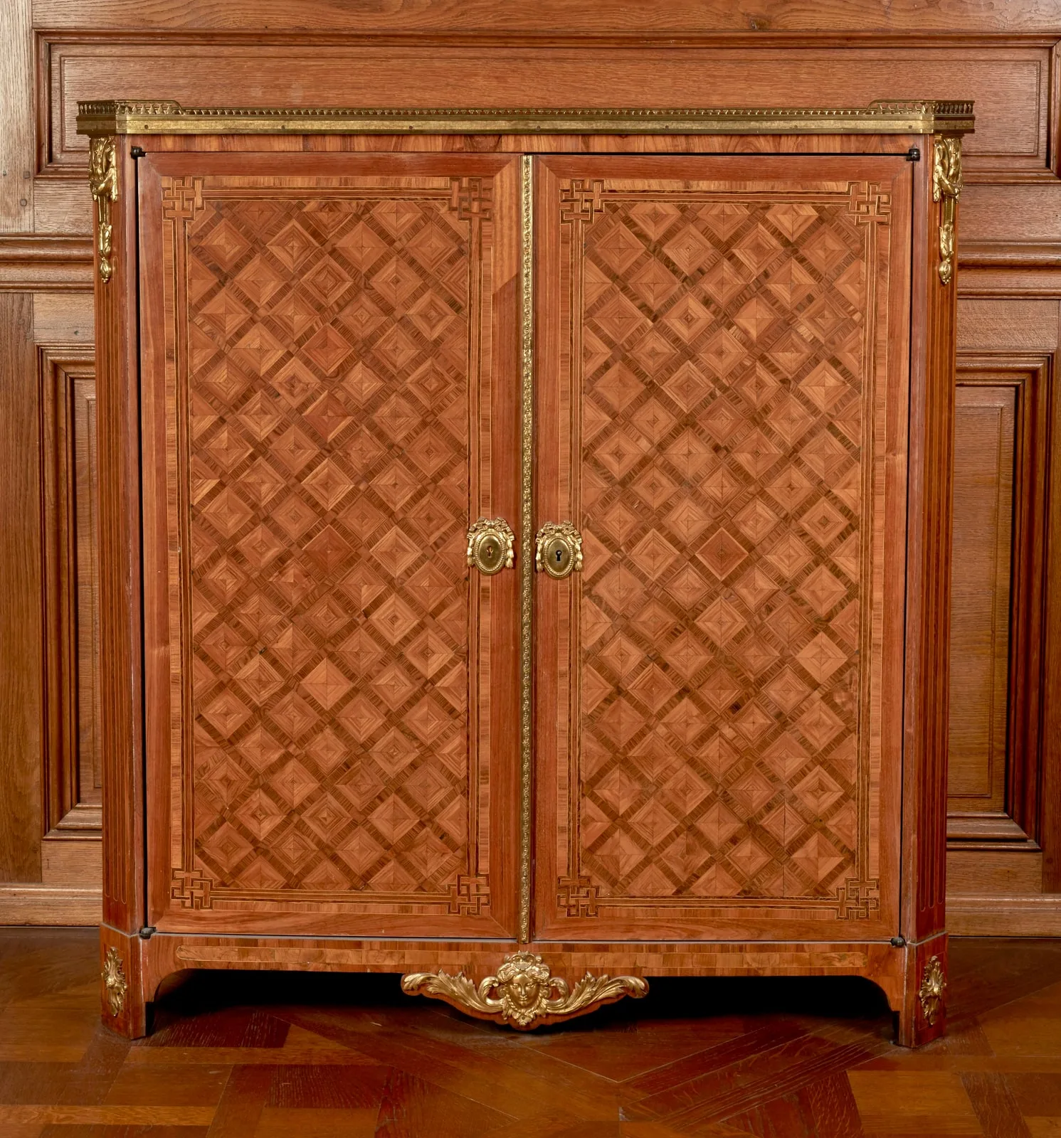 Armoire basse
